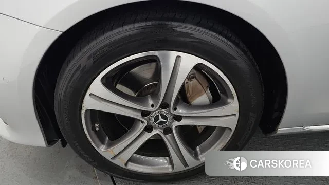 Mercedes-Benz E-Class W213 id 3656489 из Кореи 15