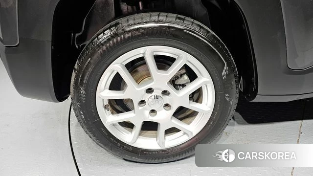 Jeep Renegade id 3955056 из Кореи 15