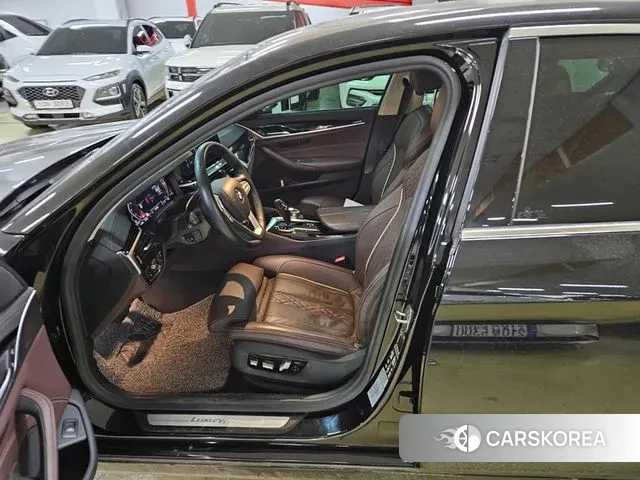 BMW 5 Series (G30) id 3752506 из Кореи 12