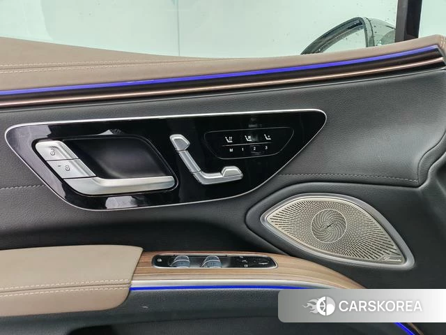 Mercedes-Benz EQS id 4219989 из Китая 17