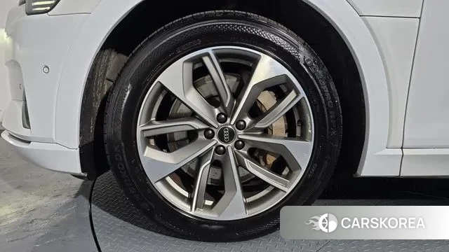 Audi e-Tron id 3741821 из Кореи 15