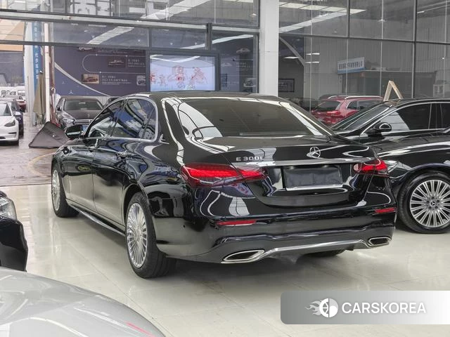 Mercedes-Benz E-class id 4335642 из Китая 11