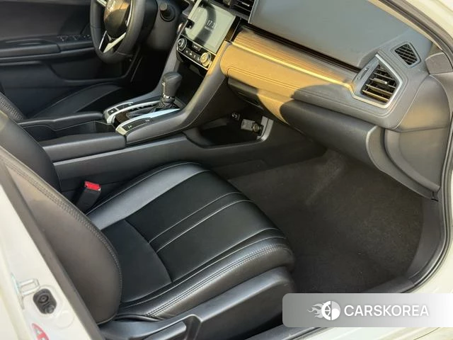 Honda Civic id 4276714 из Китая 23