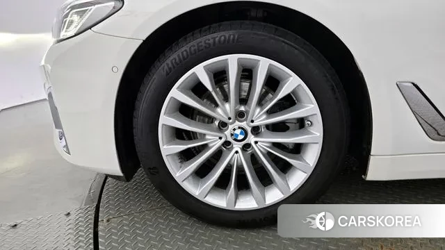 BMW 5 Series (G30) id 3036761 из Кореи 15