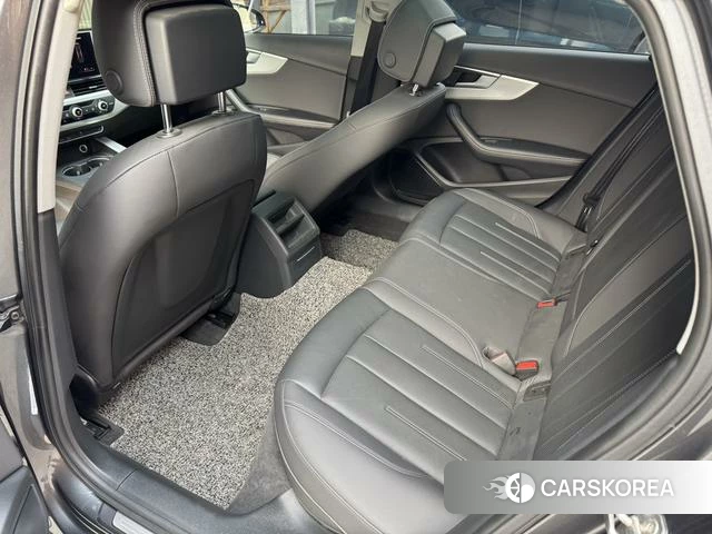 Audi A4L id 4272971 из Китая 16