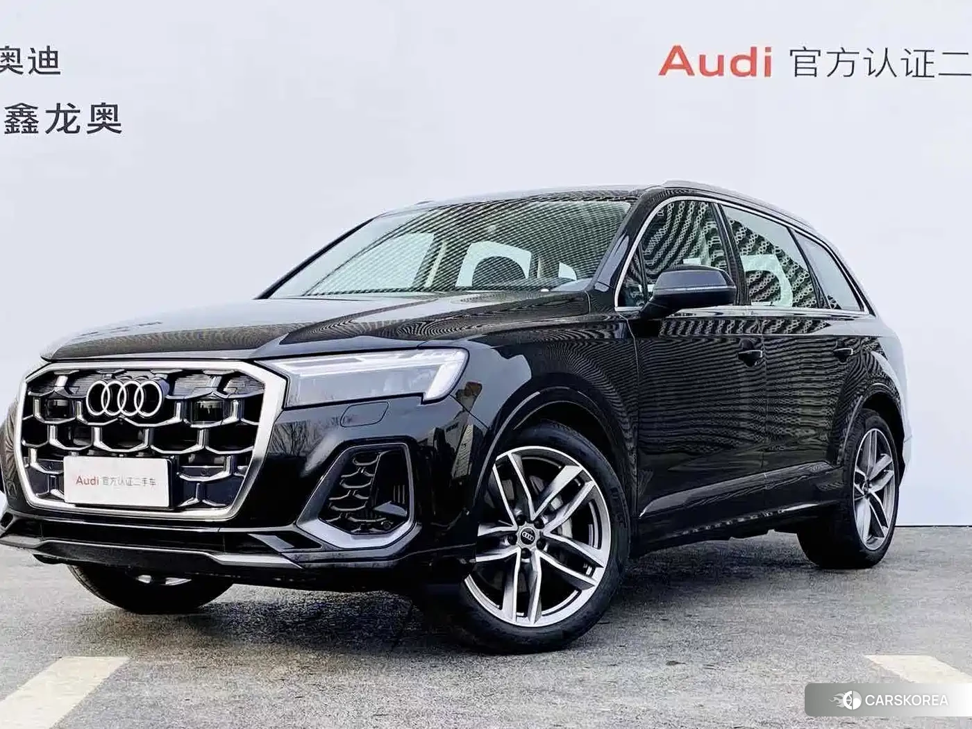 Audi Q7 2026 Черный из Китая, фото 5