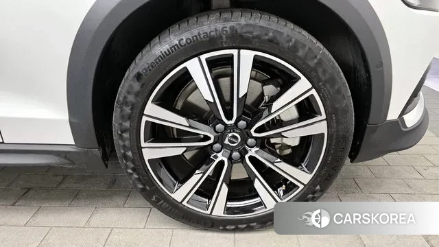 Volvo V60 Cross-Country 2nd Generation id 3487862 из Кореи 15