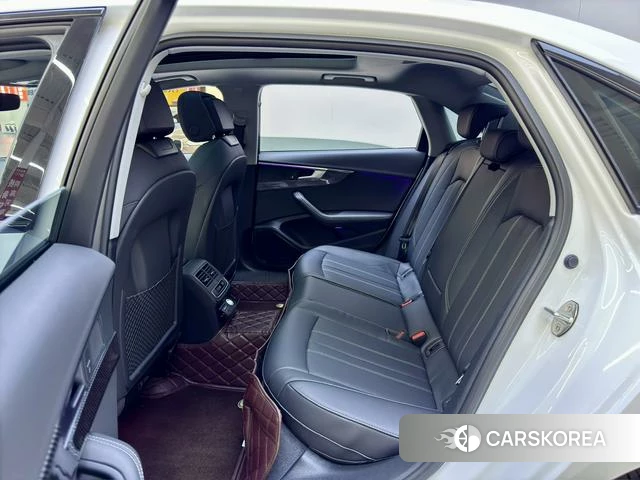 Audi A4L id 3919374 из Китая 11