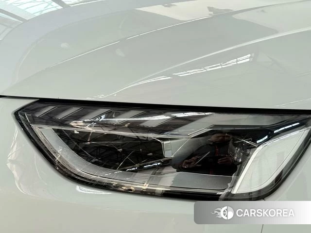 Audi A4L id 4258686 из Китая 9