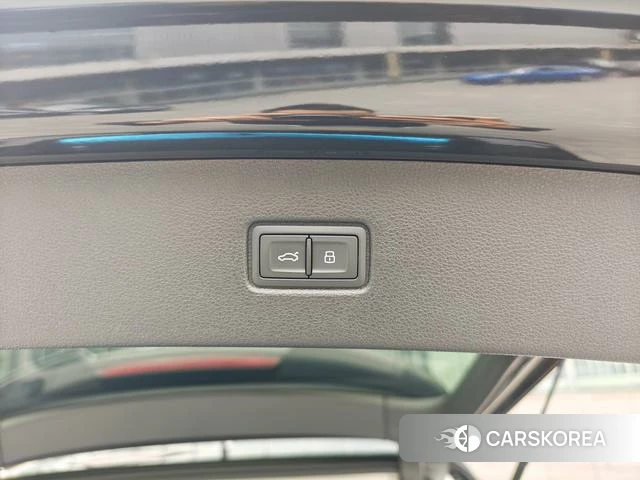 Audi Q7 id 4215207 из Китая 23