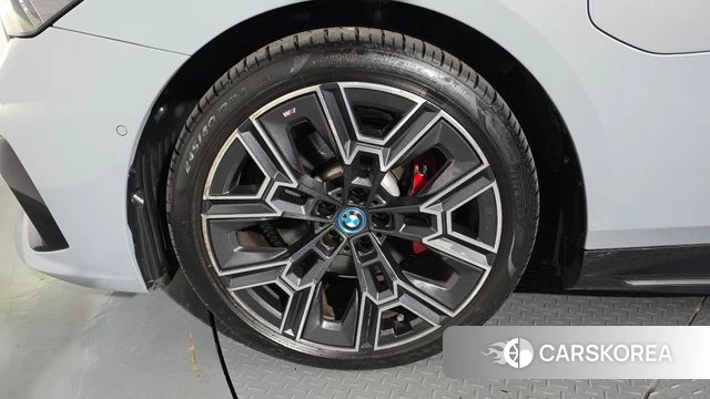 BMW 5 Series (G60) id 4725296 из Кореи 35