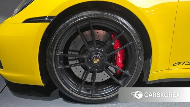 Porsche 911(992) id 4584808 из Кореи 28