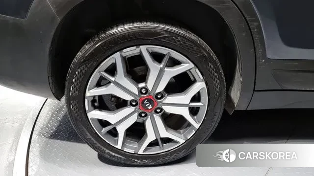 Kia Seltos id 3407671 из Кореи 15