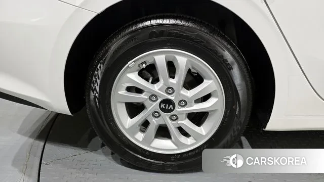 Kia Come New K3 id 3577832 из Кореи 15