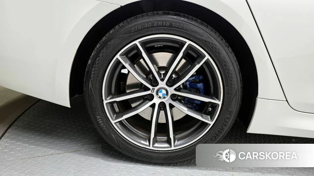 BMW 5 Series (G30) id 3953662 из Кореи 15