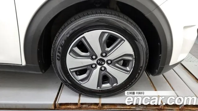 Kia Niro id 2903176 из Кореи 15