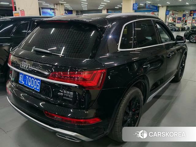 Audi Q5L 2022 Черный из Китая, фото 5