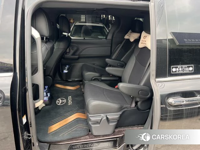 Toyota Saina id 4290219 из Китая 13