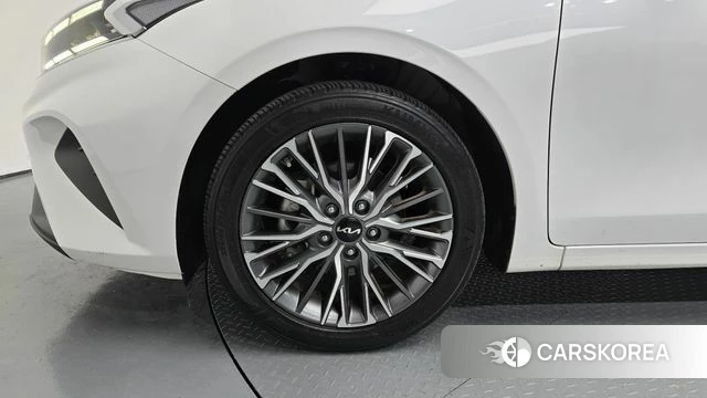 Kia The New K3 2nd generation id 4293753 из Кореи 29