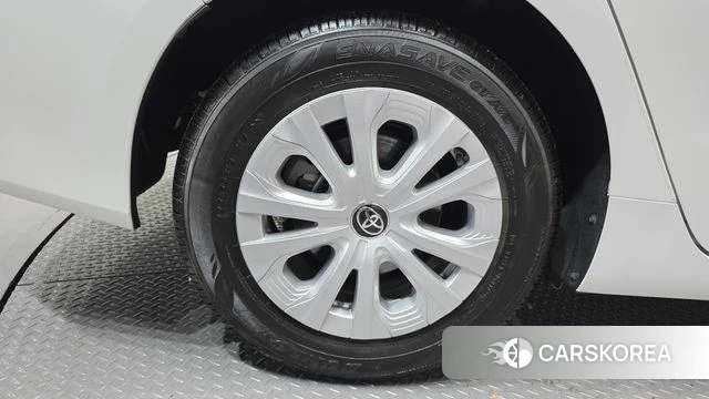 Toyota Prius 4th Generation id 4458000 из Кореи 27