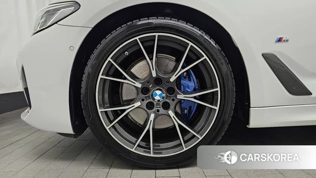 BMW 5 Series (G30) id 4871393 из Кореи 26
