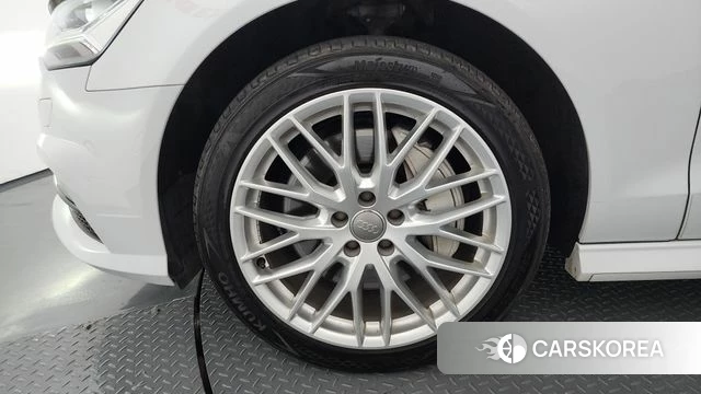 Audi New A6 id 4477390 из Кореи 30