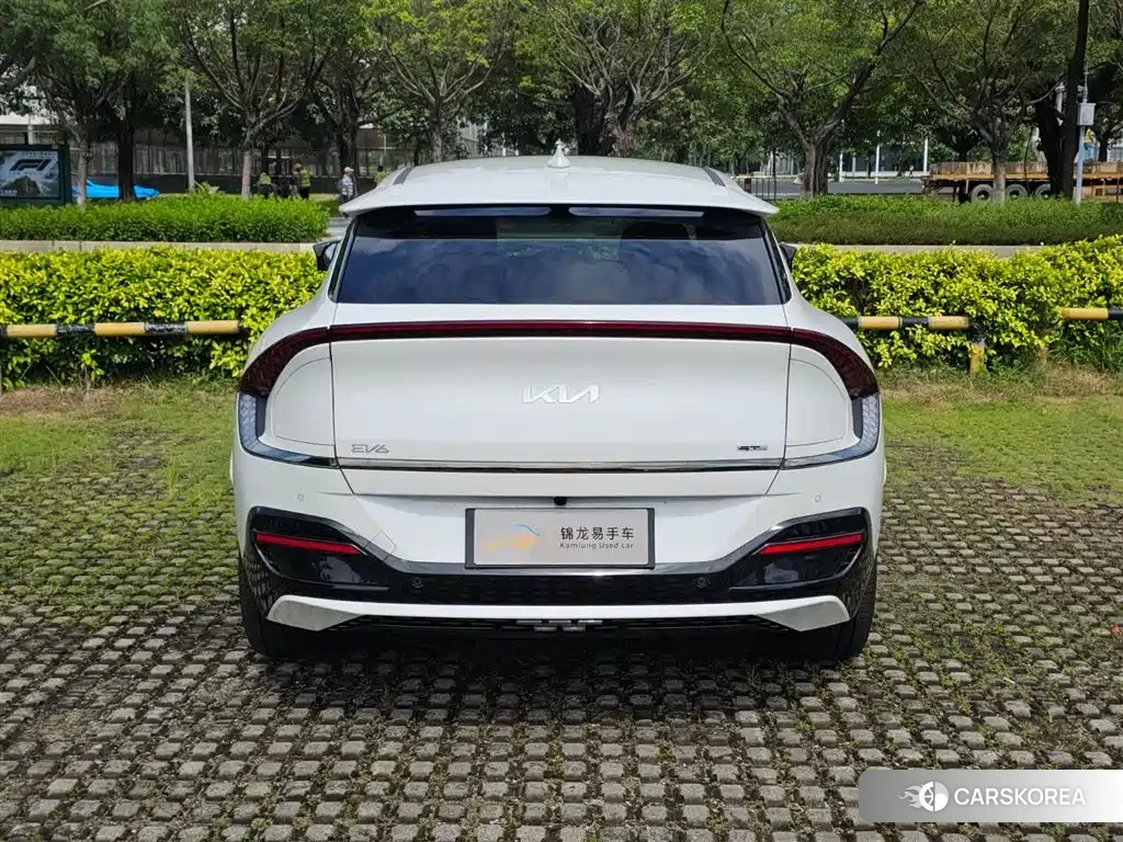Kia EV6 2025 Белый из Китая, фото 5