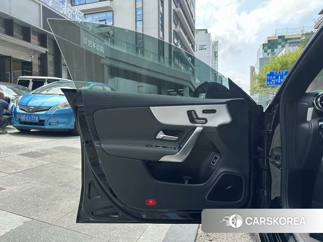 Mercedes-Benz CLA AMG id 4274164 из Китая 9