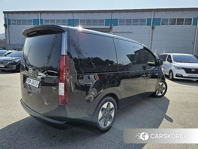 Hyundai Staria id 2448111 из Кореи 15