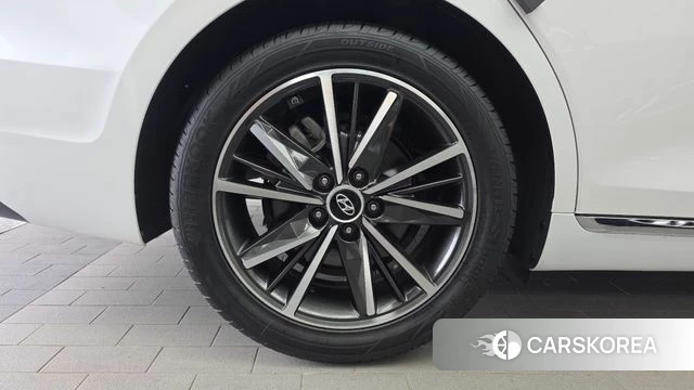 Hyundai The New Grandeur IG id 4618943 из Кореи 27