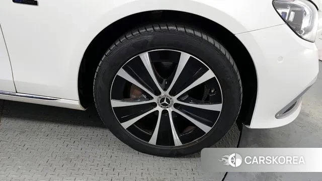 Mercedes-Benz E-Class W213 id 3428128 из Кореи 15