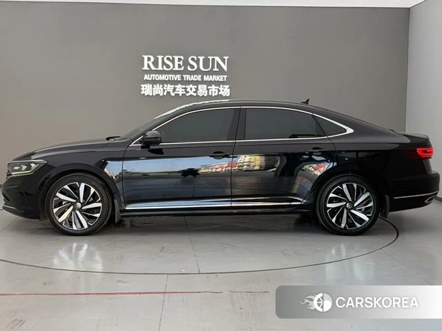 Volkswagen Passat id 4328842 из Китая 12