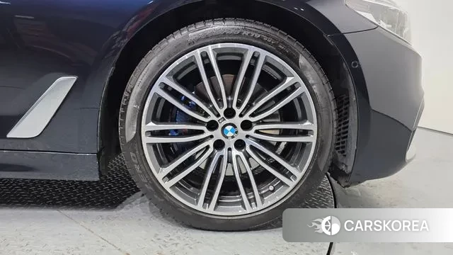 BMW 5 Series (G30) id 3464370 из Кореи 15