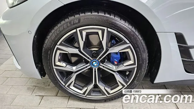 BMW i4 id 2722049 из Кореи 15