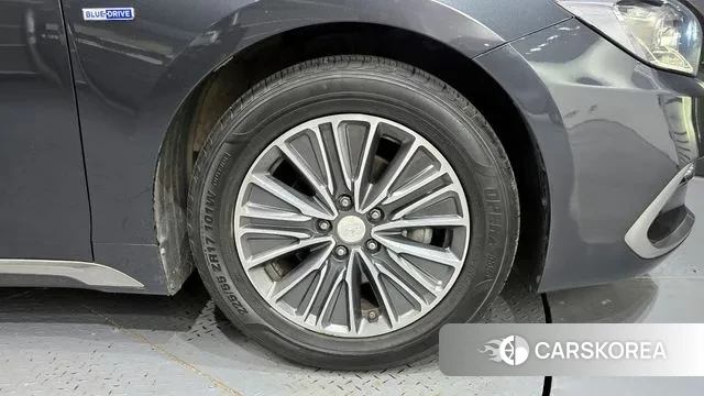 Hyundai Grandeur IG Hybrid id 3284473 из Кореи 15