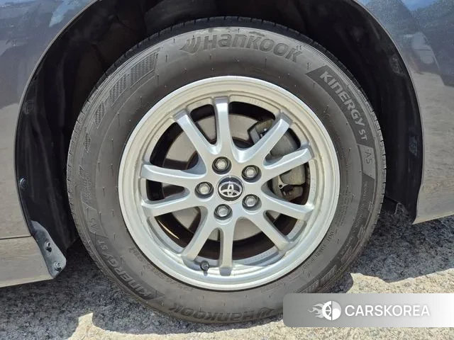 Toyota Prius Prime id 2990376 из Кореи 11