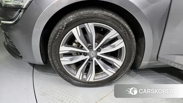 Renault Korea (Samsung) The New SM6 id 3468986 из Кореи 15