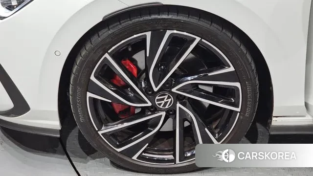 Volkswagen Golf 8th Generation id 3549870 из Кореи 15