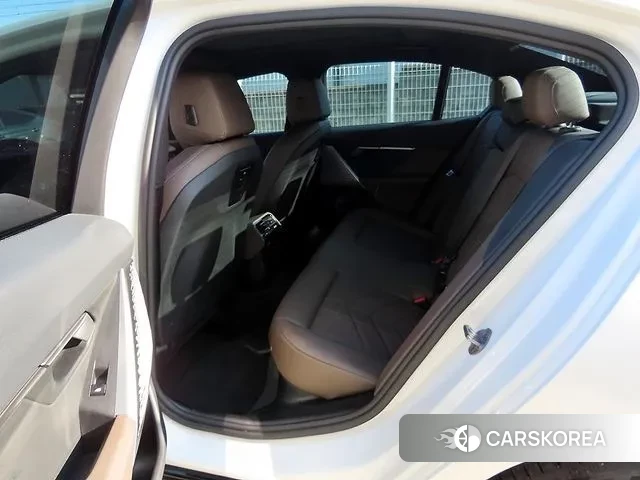 BMW 5 Series (G60) id 3476988 из Кореи 15