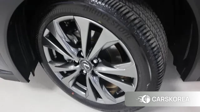 Lexus UX300h id 3496743 из Кореи 12