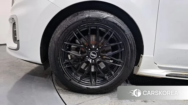 Kia The New Carnival id 3588515 из Кореи 15