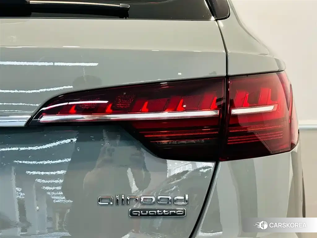 Audi A4L id 4628249 из Китая 10