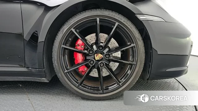 Porsche 911(992) id 3373946 из Кореи 15