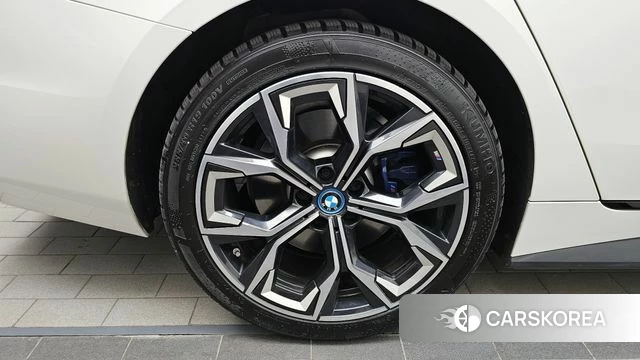 BMW i4 id 3842162 из Кореи 15