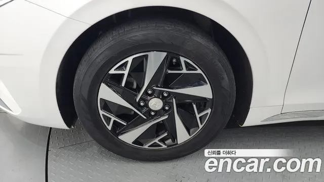 Hyundai The New Grandeur IG Hybrid id 2406903 из Кореи 15