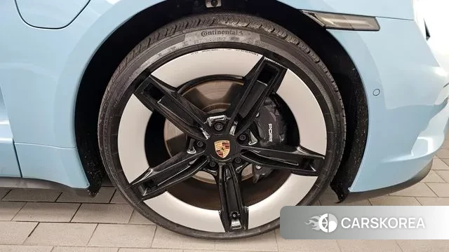 Porsche Taycan id 3246268 из Кореи 15