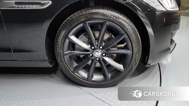 Jaguar XF (X260) id 3449689 из Кореи 15