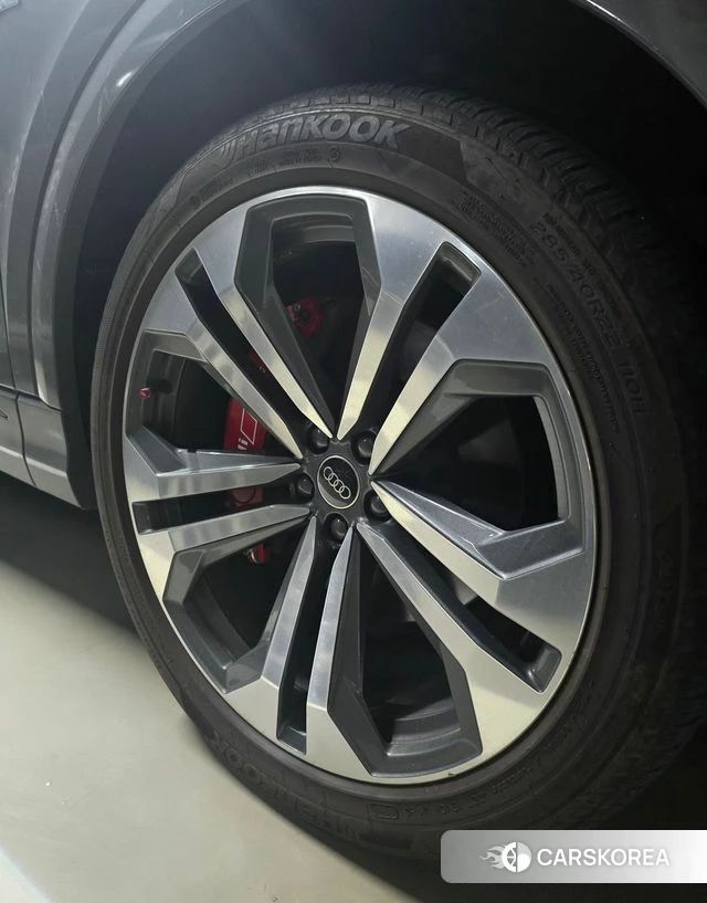 Audi Q8 (4M) id 4665395 из Кореи 12
