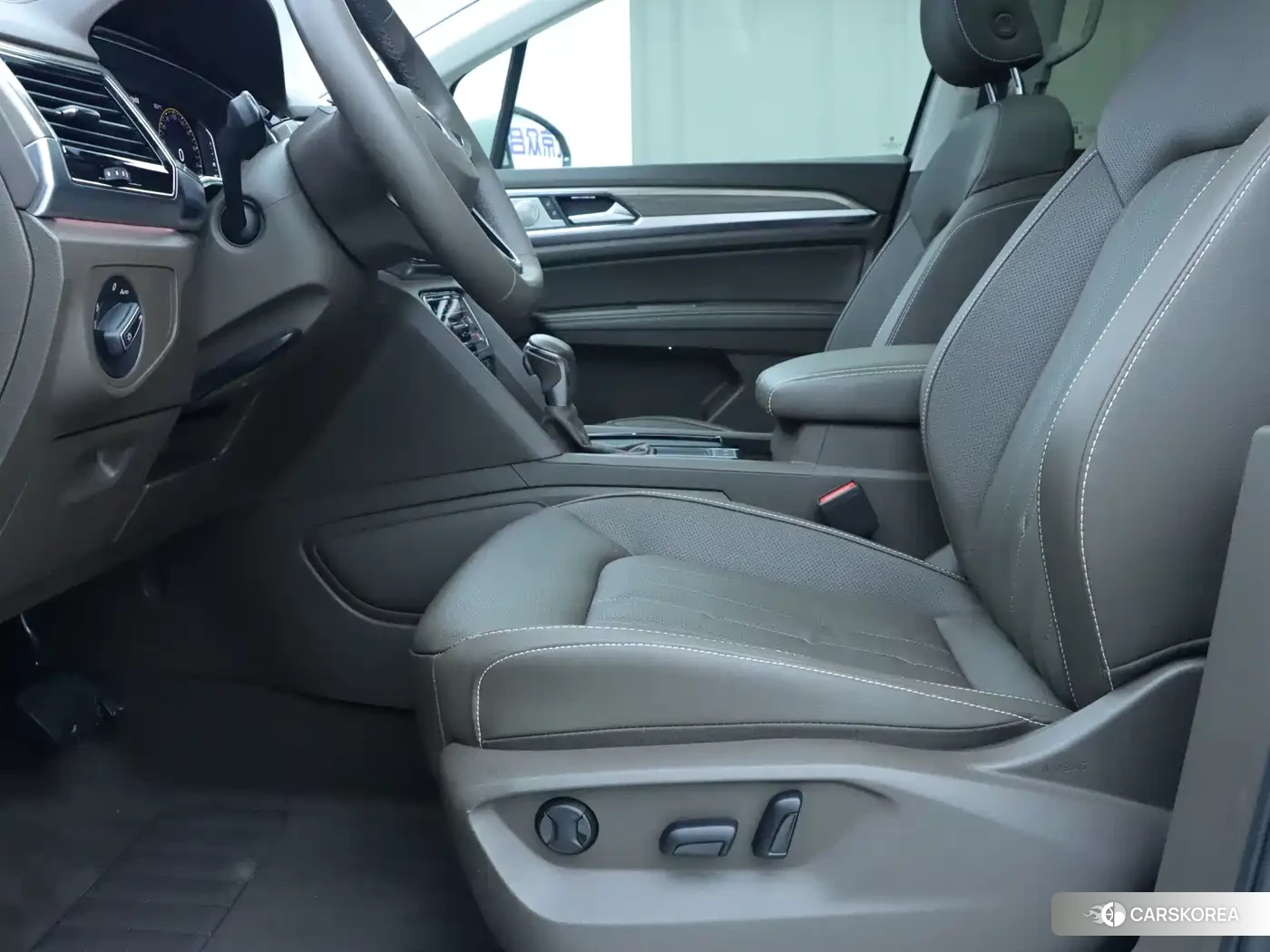 Volkswagen Viloran id 4606976 из Китая 22