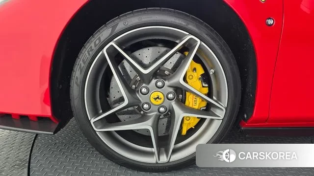 Ferrari F8 Tributo id 3587189 из Кореи 15